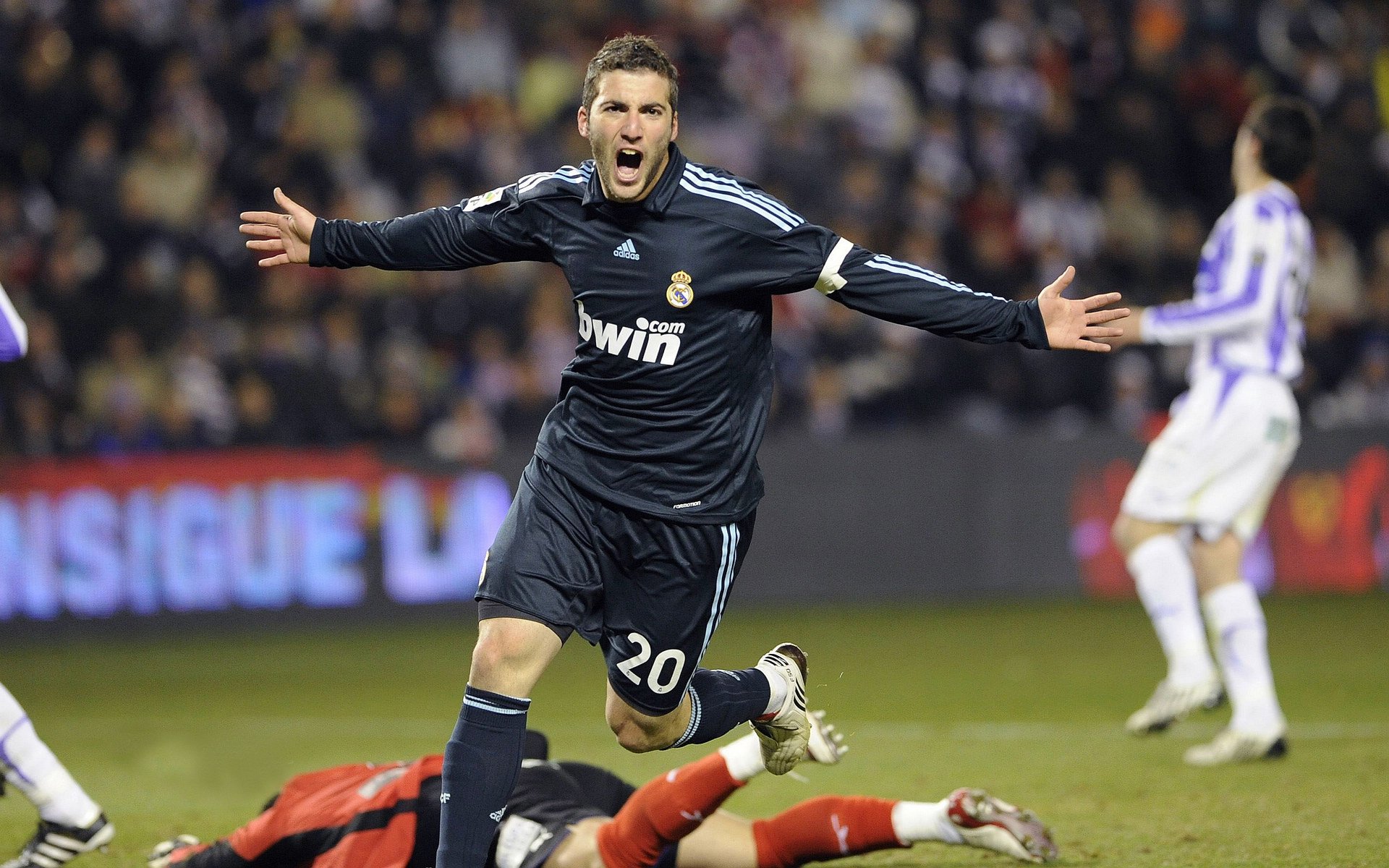 _新年新气象：赛季盘点与未来展望_，关于新赛季